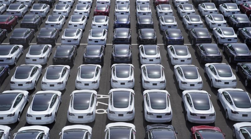 What Tesla can and can't do in California with its new passenger transportation permit