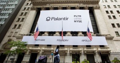 Palantir exec defends company’s immigration surveillance work